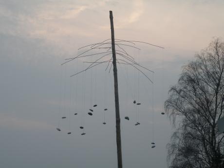 ---Der Steinebaum - Wolfgang Thomsen - auf - Array - ---Der Steinebaum - Wolfgang Thomsen - auf - Array -