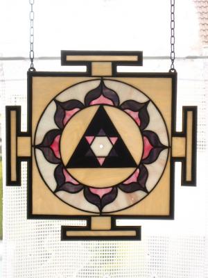 Tiffany Ganesh Yantra in lila/rosa - M.N. Braun - Array auf Array - Array - Array Tiffany Ganesh Yantra in lila/rosa - M.N. Braun - Array auf Array - Array - Array