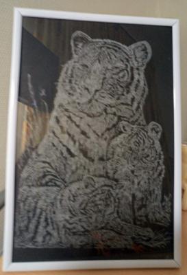 Glasmalerei (Gravur) - Sandra Schmit - auf - - Glasmalerei (Gravur) - Sandra Schmit - auf - -